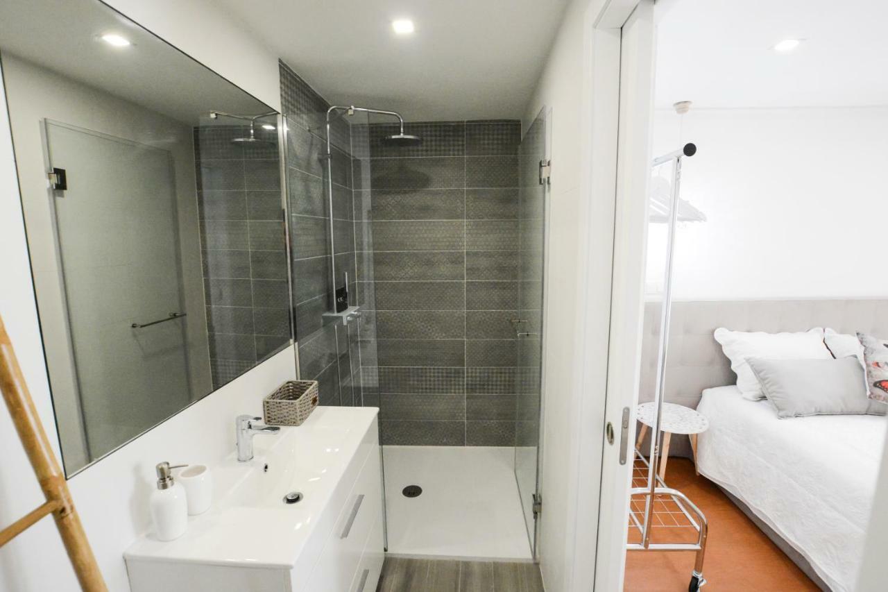Luxury Golden River Apartment - In The Heart Of City Center And Wine Cellars 加亚新城 外观 照片